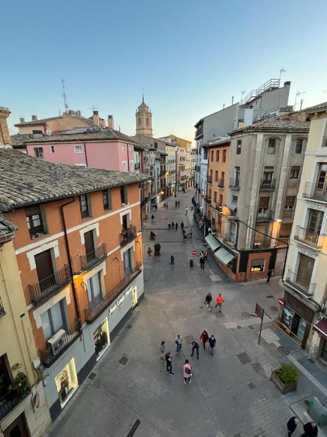 Loft Acogedor Con Terraza Y Parking En El Centro Apartment Huesca Exterior photo